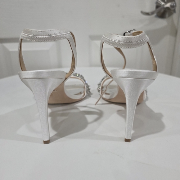 Badgley Mischka Rider Stiletto Heel - Picture 5 of 9